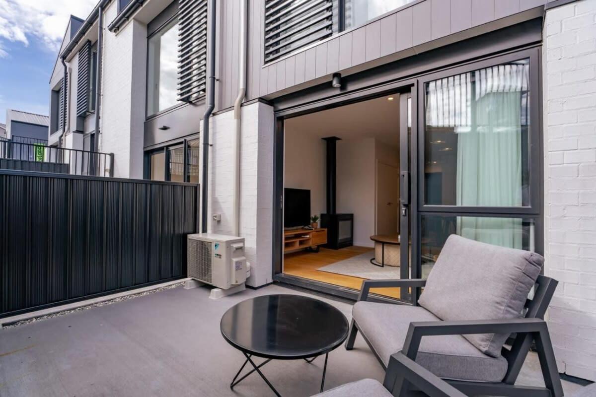 Alps And Lake Retreat Wanaka Albert Town Екстериор снимка